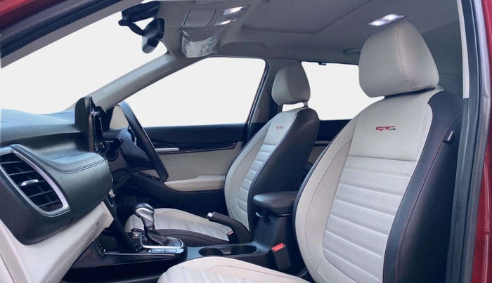 2019 KIA SELTOS GTX PLUS DCT 1.4 PETROL, Petrol, Automatic, 28,026 km, Right Side Front Door Cabin
