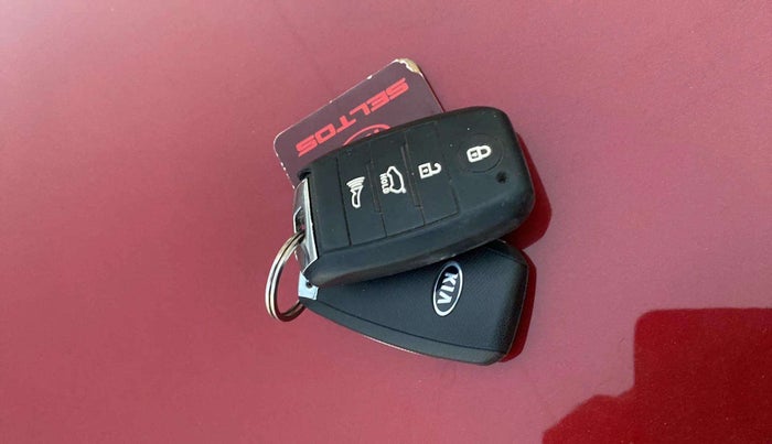 2019 KIA SELTOS GTX PLUS DCT 1.4 PETROL, Petrol, Automatic, 28,026 km, Key Close Up