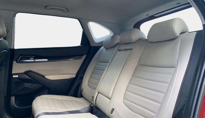 2019 KIA SELTOS GTX PLUS DCT 1.4 PETROL, Petrol, Automatic, 28,026 km, Right Side Rear Door Cabin