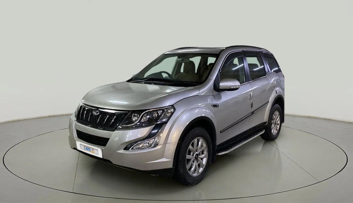 2016 Mahindra XUV500 W10 1.99, Diesel, Manual, 88,498 km, Left Front Diagonal
