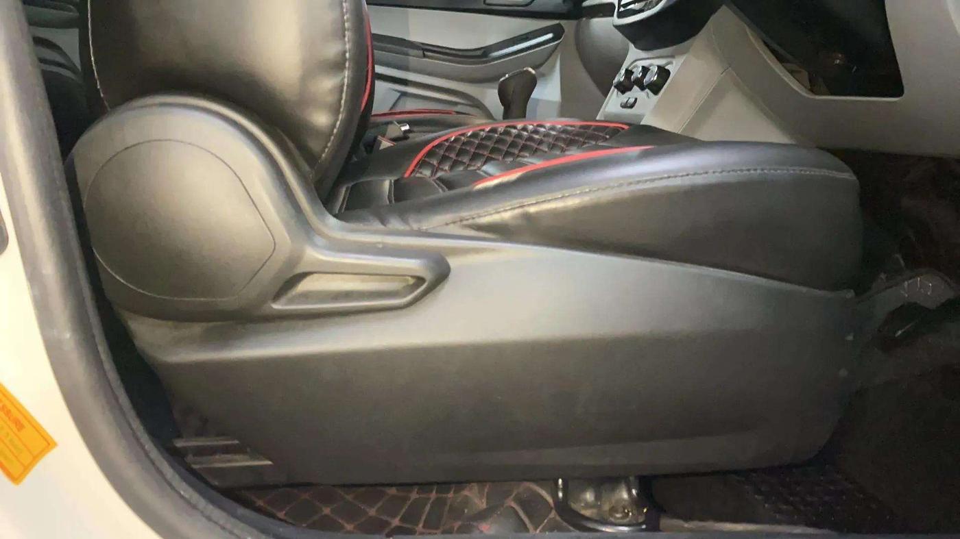 2021 Tata Tiago XT (O) PETROL, Petrol, Manual, 29,588 km, Driver Side Adjustment Panel