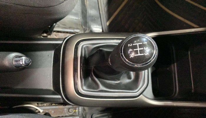 2017 Maruti IGNIS ZETA 1.2, Petrol, Manual, 32,157 km, Gear Lever