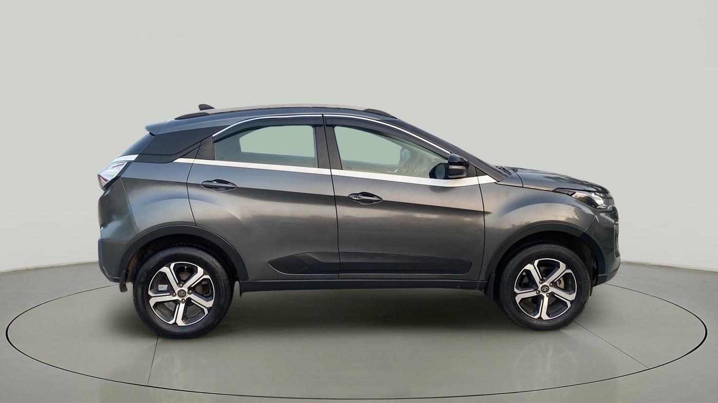 2022 Tata NEXON XZ PLUS PETROL, Petrol, Manual, 13,727 km, Right Side View