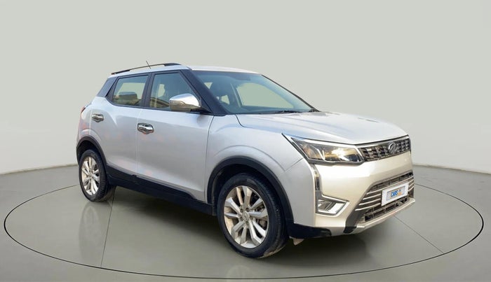 2020 Mahindra XUV300 W8 1.2 PETROL, Petrol, Manual, 36,999 km, Right Front Diagonal
