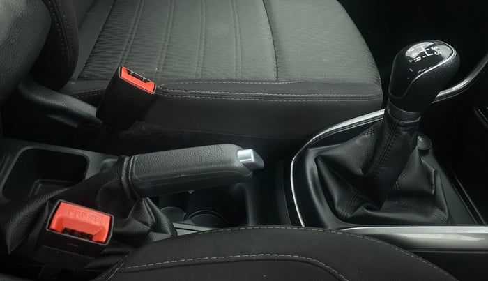 2019 Ford Ecosport 1.5TITANIUM TDCI, Diesel, Manual, 30,419 km, Gear Lever