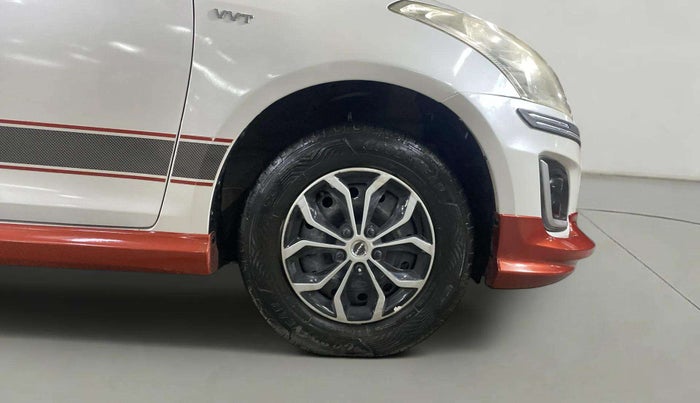2015 Maruti Swift VXI GLORY EDITION, Petrol, Manual, 56,005 km, Right Front Wheel