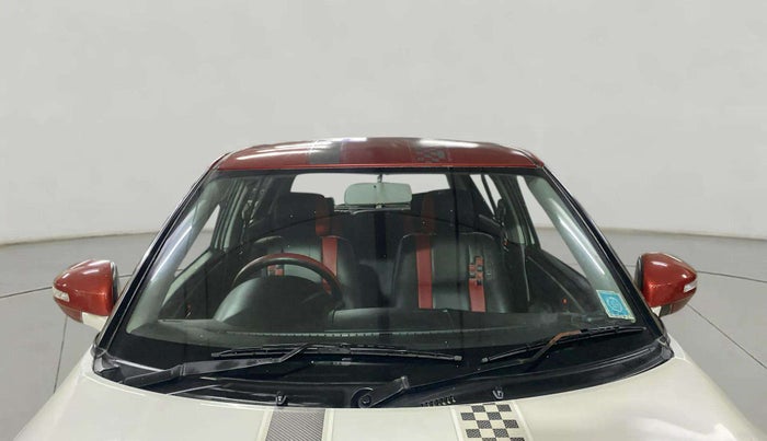 2015 Maruti Swift VXI GLORY EDITION, Petrol, Manual, 56,005 km, Front Windshield