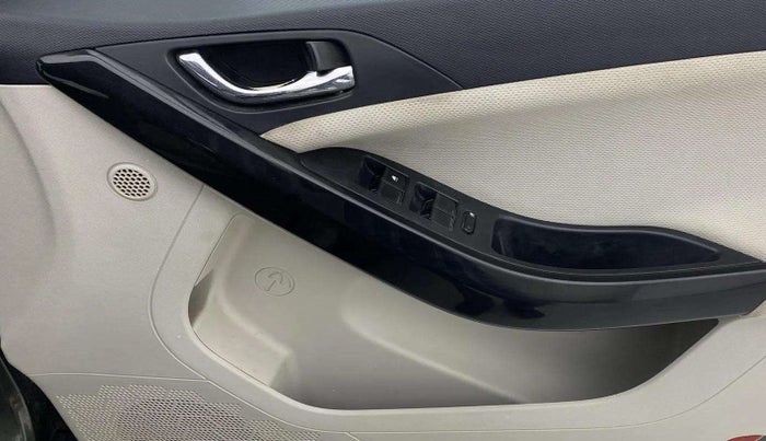 2021 Tata NEXON XZ PLUS (O) PETROL, Petrol, Manual, 45,401 km, Driver Side Door Panels Control