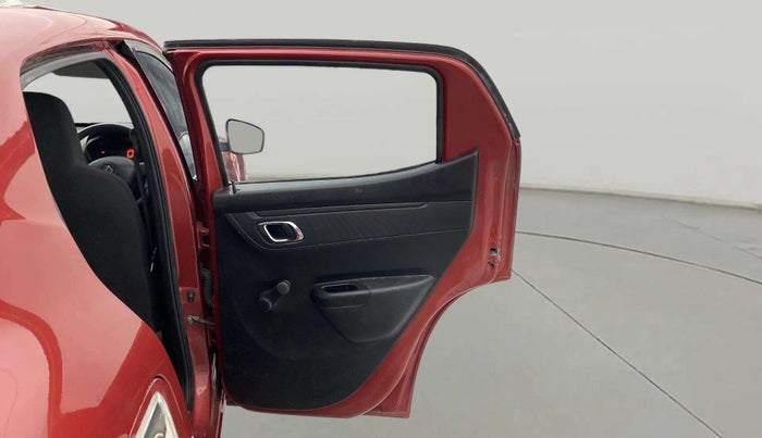 2018 Renault Kwid RXT 1.0 AMT (O), Petrol, Automatic, 35,080 km, RHS Rear Door