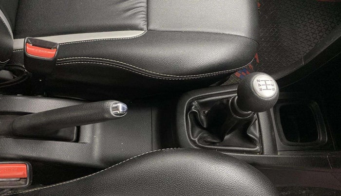 2017 Maruti Swift VXI O, Petrol, Manual, 47,289 km, Gear Lever