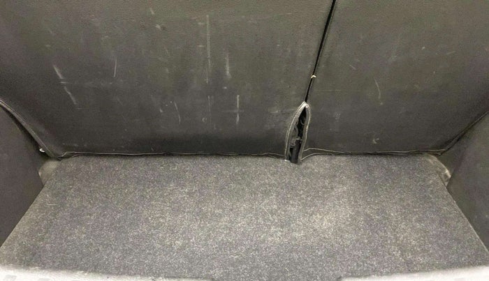 2017 Maruti Swift VXI O, Petrol, Manual, 47,289 km, Boot Inside
