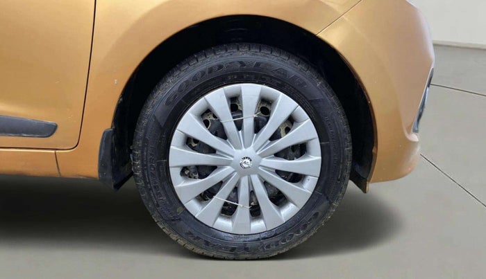 2016 Hyundai Grand i10 SPORTZ 1.2 KAPPA VTVT, Petrol, Manual, 61,080 km, Right Front Wheel