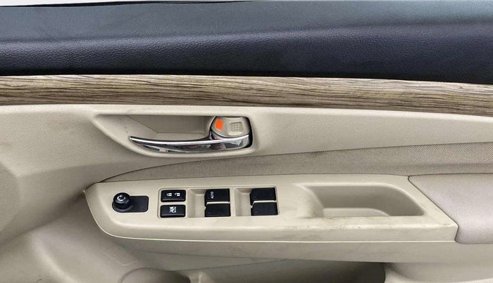 2018 Maruti Ciaz DELTA 1.5 SHVS MT PETROL, Petrol, Manual, 78,243 km, Driver Side Door Panels Control
