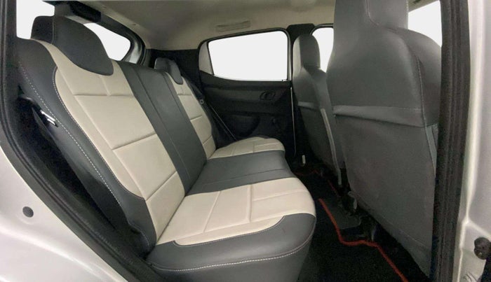 2024 Renault Kwid RXL(O) 1.0L AMT, Petrol, Automatic, 9,351 km, Right Side Rear Door Cabin