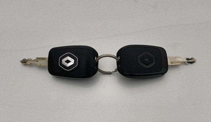2024 Renault Kwid RXL(O) 1.0L AMT, Petrol, Automatic, 9,351 km, Key Close Up