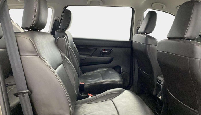 2019 Maruti XL6 ALPHA AT, Petrol, Automatic, 99,614 km, Right Side Rear Door Cabin