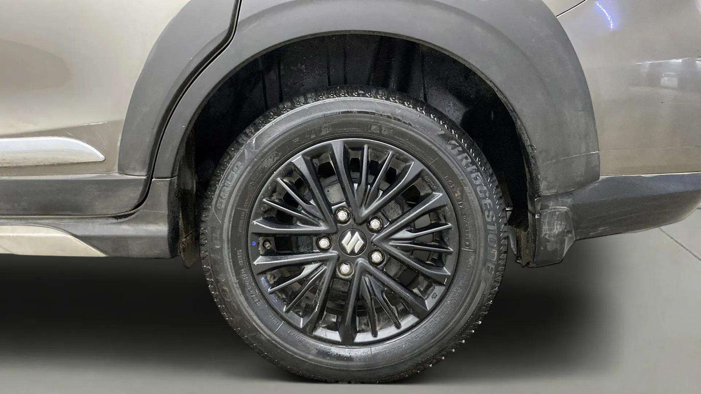2019 Maruti XL6 ALPHA AT, Petrol, Automatic, 99,614 km, Left Rear Wheel