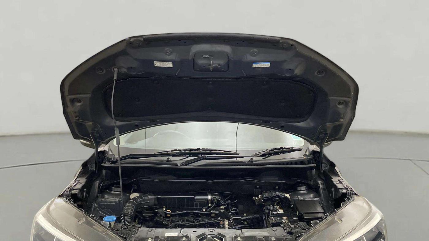 2019 Maruti XL6 ALPHA AT, Petrol, Automatic, 99,614 km, Open Bonet