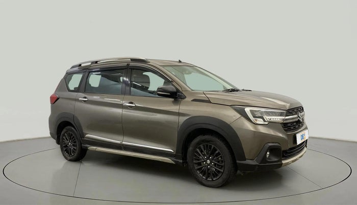 2019 Maruti XL6 ALPHA AT, Petrol, Automatic, 99,614 km, Right Front Diagonal