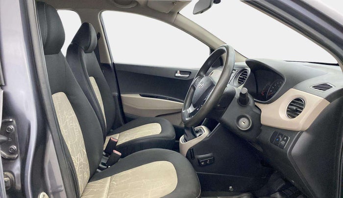 2015 Hyundai Grand i10 SPORTZ 1.2 KAPPA VTVT, CNG, Manual, 51,228 km, Right Side Front Door Cabin