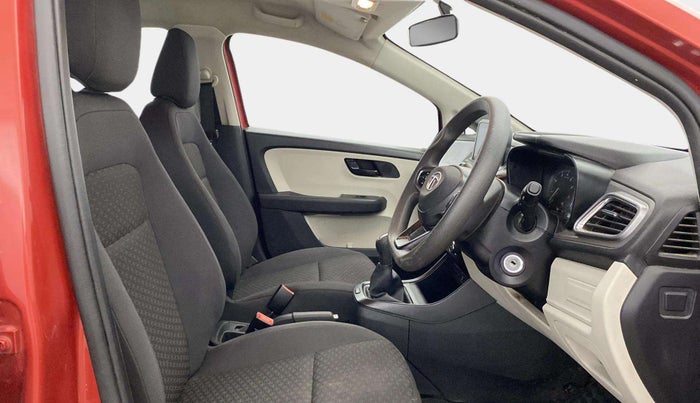 2022 Tata ALTROZ XM PLUS PETROL, Petrol, Manual, 26,138 km, Right Side Front Door Cabin