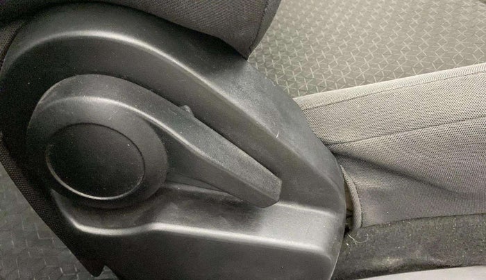 2022 Tata ALTROZ XM PLUS PETROL, Petrol, Manual, 26,138 km, Driver Side Adjustment Panel
