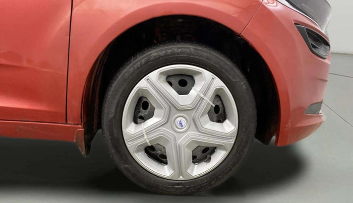 2022 Tata ALTROZ XM PLUS PETROL, Petrol, Manual, 26,138 km, Right Front Wheel