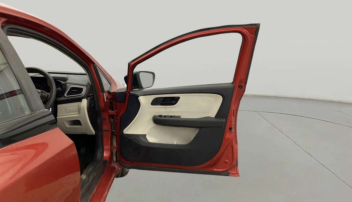 2022 Tata ALTROZ XM PLUS PETROL, Petrol, Manual, 26,138 km, RHS Front Door