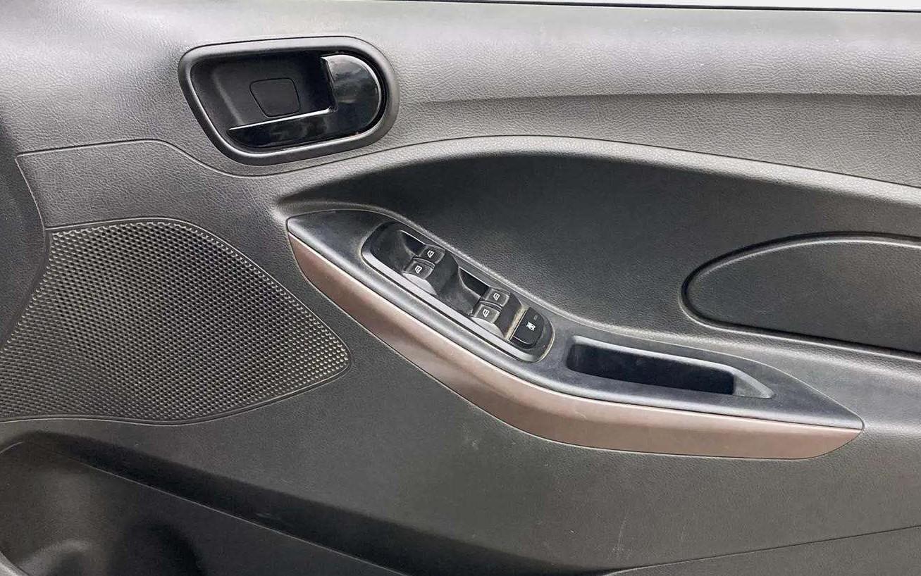 2020 Ford FREESTYLE TITANIUM 1.2 PETROL, Petrol, Manual, 72,812 km, Driver Side Door Panels Control
