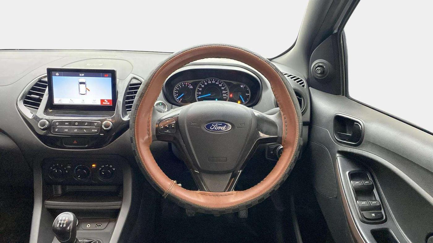 2020 Ford FREESTYLE TITANIUM 1.2 PETROL, Petrol, Manual, 72,812 km, Steering Wheel Close Up