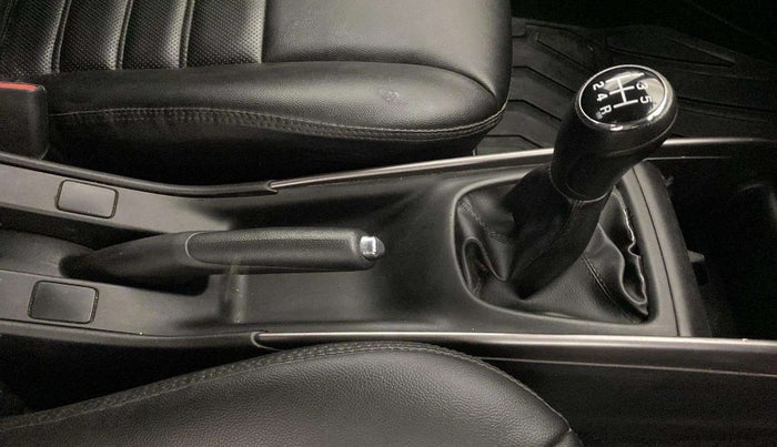 2019 Maruti Baleno DELTA PETROL 1.2, Petrol, Manual, 48,784 km, Gear Lever