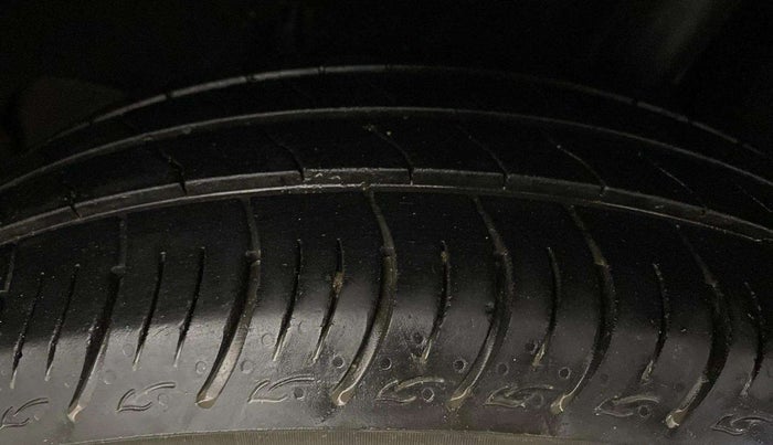 2019 Maruti Baleno DELTA PETROL 1.2, Petrol, Manual, 48,784 km, Left Rear Tyre Tread