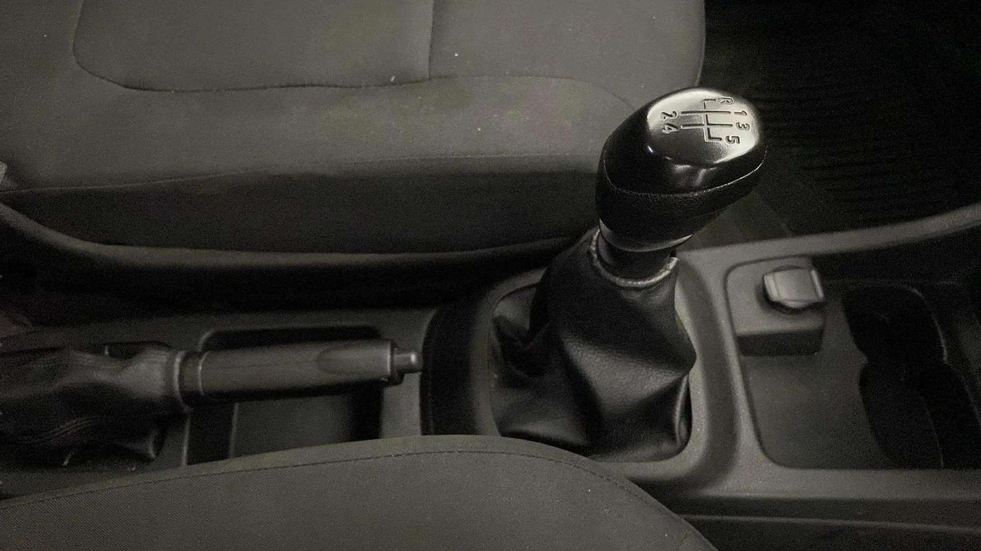 2019 Renault Kwid RXL, Petrol, Manual, 73,649 km, Gear Lever