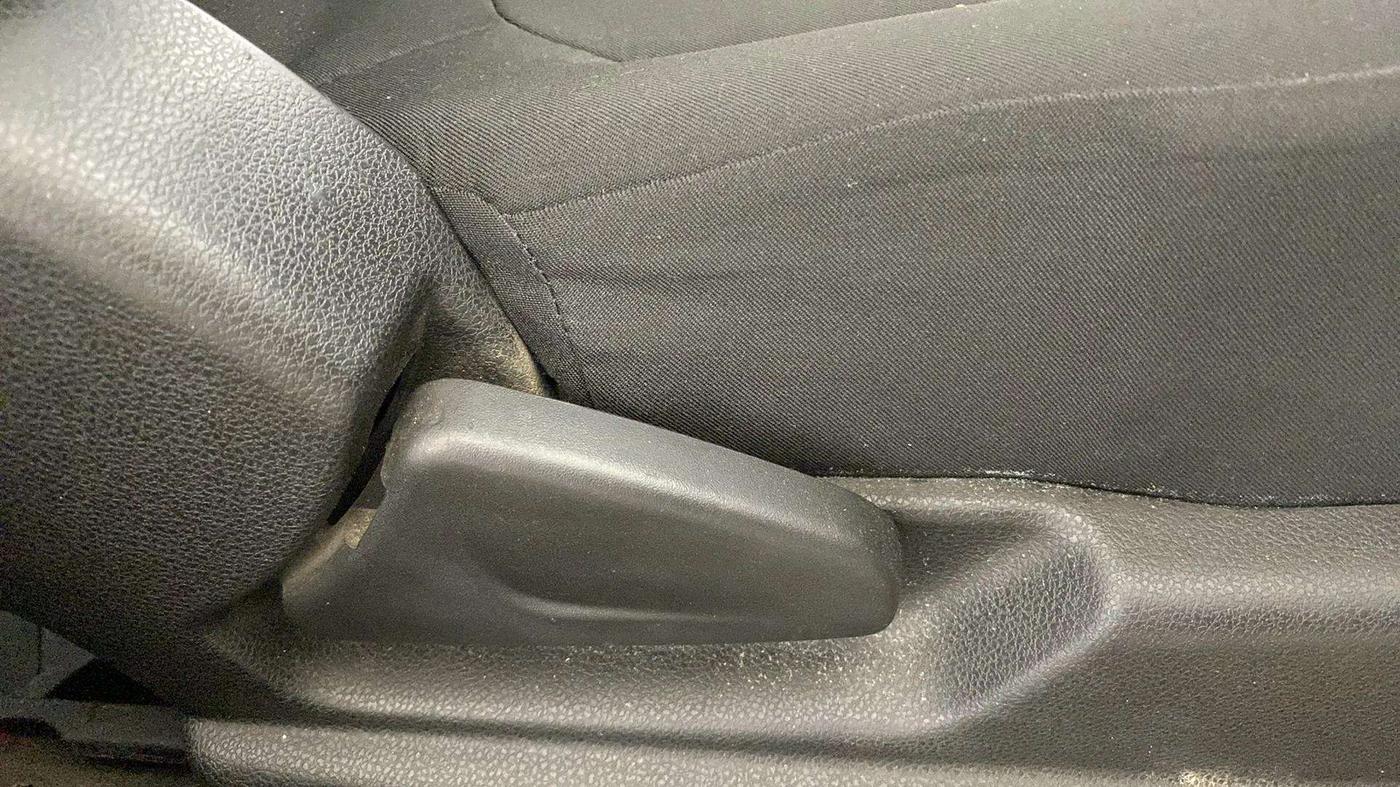 2019 Renault Kwid RXL, Petrol, Manual, 73,649 km, Driver Side Adjustment Panel