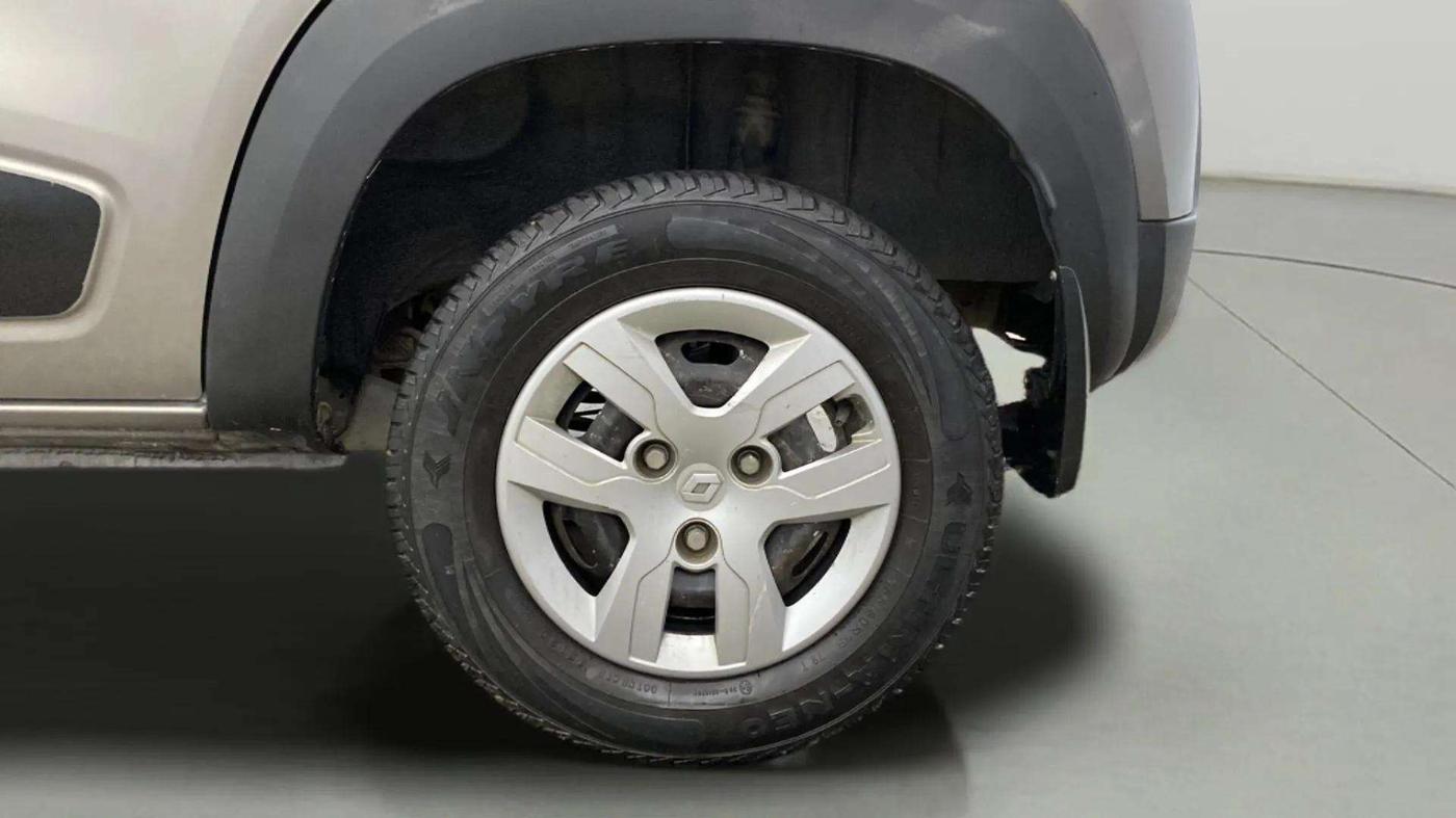 2019 Renault Kwid RXL, Petrol, Manual, 73,649 km, Left Rear Wheel