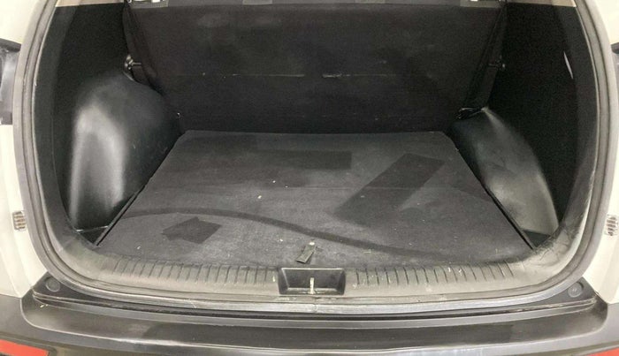 2018 Hyundai Creta E PLUS 1.6 PETROL, Petrol, Manual, 46,473 km, Boot Inside