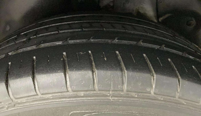 2018 Hyundai Creta E PLUS 1.6 PETROL, Petrol, Manual, 46,473 km, Left Rear Tyre Tread