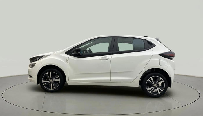 2023 Tata ALTROZ XZ + SUNROOF, Petrol, Manual, 2,194 km, Left Side