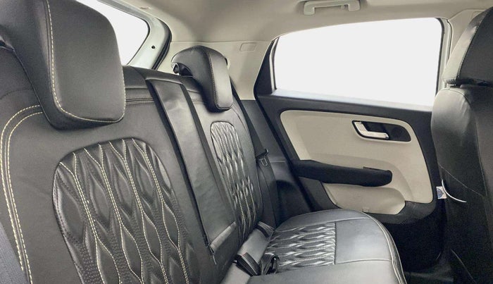 2023 Tata ALTROZ XZ + SUNROOF, Petrol, Manual, 2,194 km, Right Side Rear Door Cabin