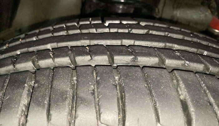 2024 Mahindra BOLERO NEO N 4, Diesel, Manual, 9,007 km, Right Front Tyre Tread