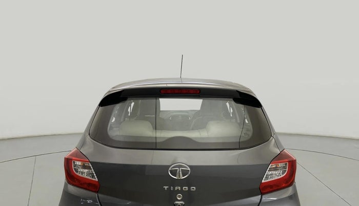 2022 Tata Tiago XT (O) PETROL, Petrol, Manual, 37,553 km, Rear Windshield