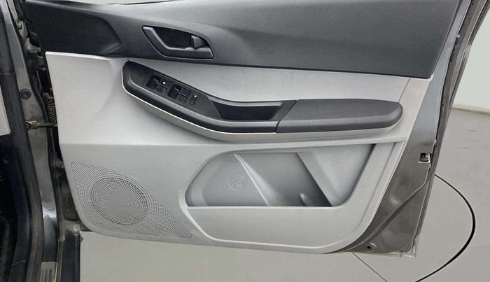 2022 Tata Tiago XT (O) PETROL, Petrol, Manual, 37,553 km, Driver Side Door Panels Control