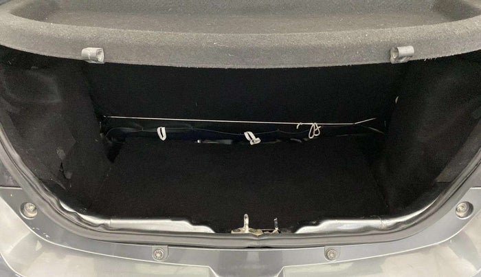 2022 Tata Tiago XT (O) PETROL, Petrol, Manual, 37,553 km, Boot Inside