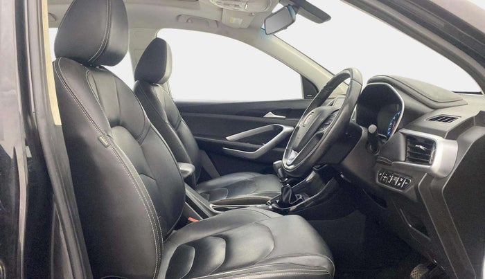 2020 MG HECTOR SHARP HYBRID 1.5 PETROL, Petrol, Manual, 39,196 km, Right Side Front Door Cabin