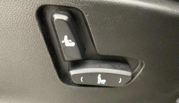 2020 MG HECTOR SHARP HYBRID 1.5 PETROL, Petrol, Manual, 39,196 km, Driver Side Adjustment Panel