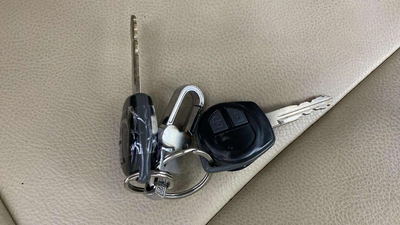 2013 Maruti Ertiga VXI, Petrol, Manual, 57,135 km, Key Close Up