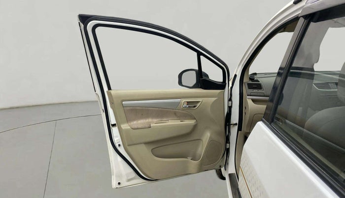 2013 Maruti Ertiga VXI, Petrol, Manual, 57,086 km, LHS Front Door