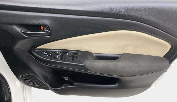 2022 Toyota Glanza S, Petrol, Manual, 69,218 km, Driver Side Door Panels Control