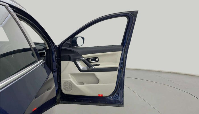 2021 Tata Safari XZA PLUS, Diesel, Automatic, 88,937 km, RHS Front Door