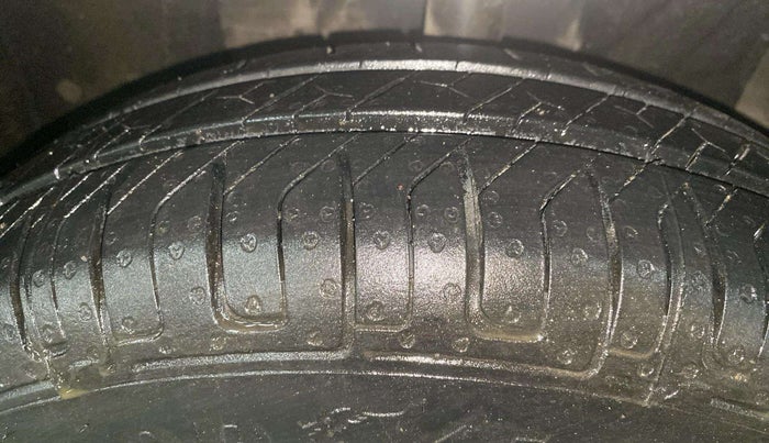 2018 Datsun Redi Go T (O), Petrol, Manual, 36,322 km, Left Front Tyre Tread